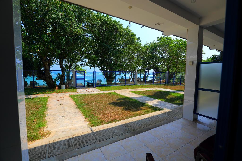 Paradise Beach Resort & Diving School Mirissa Kamer foto