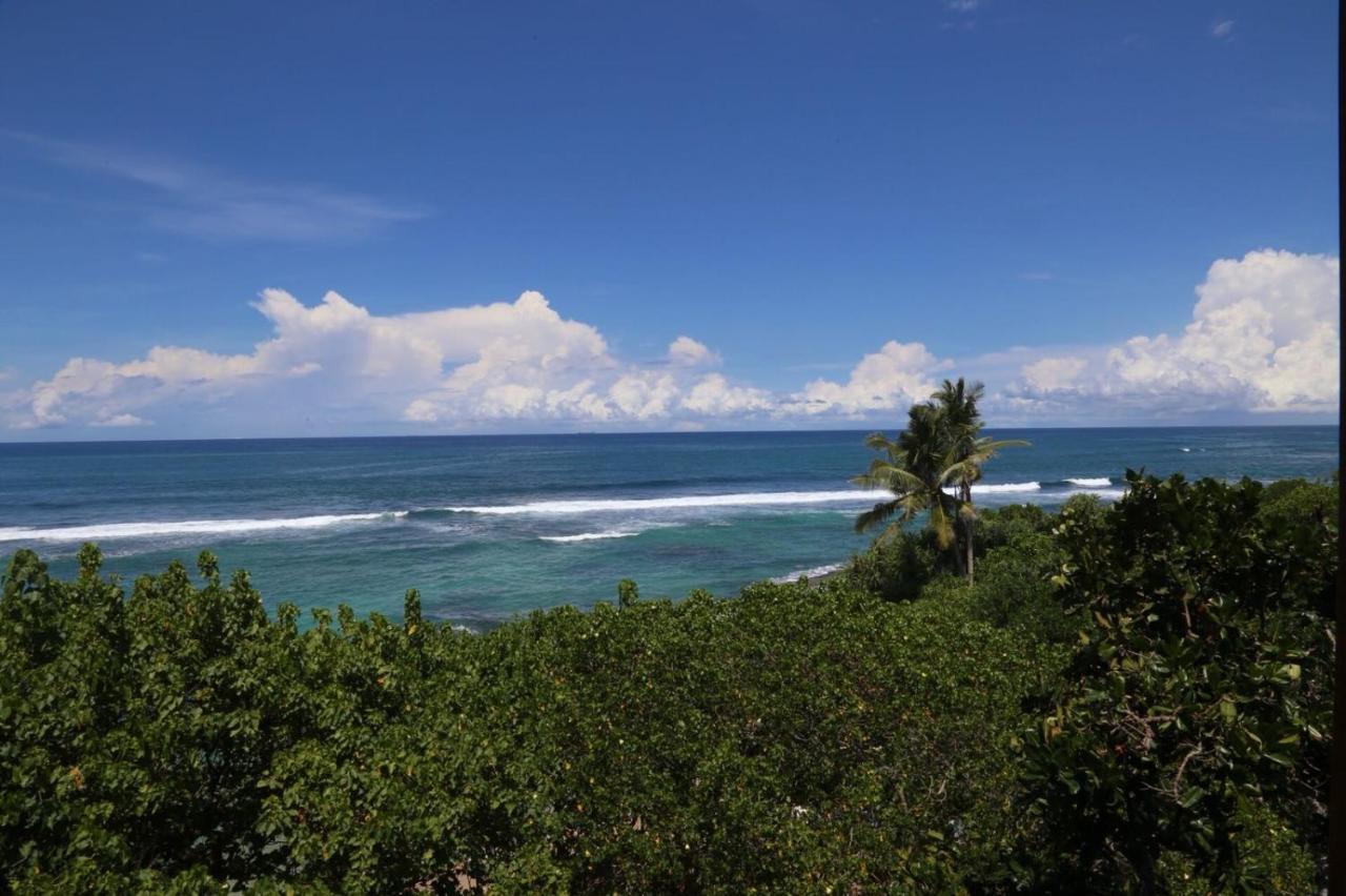 Paradise Beach Resort & Diving School Mirissa Buitenkant foto